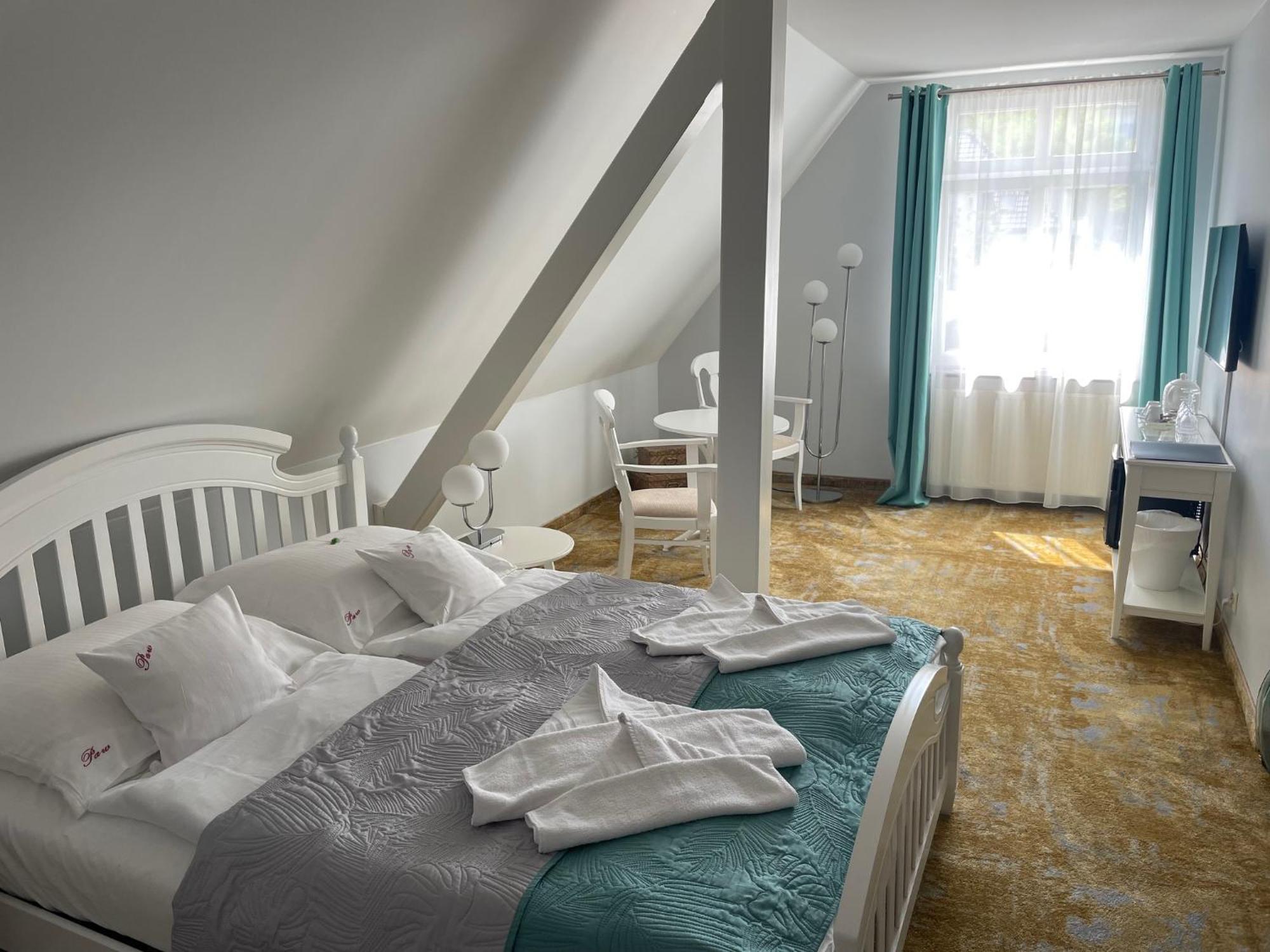 Bed and breakfast 4 Pory Roku & Uznam Świnoujście
